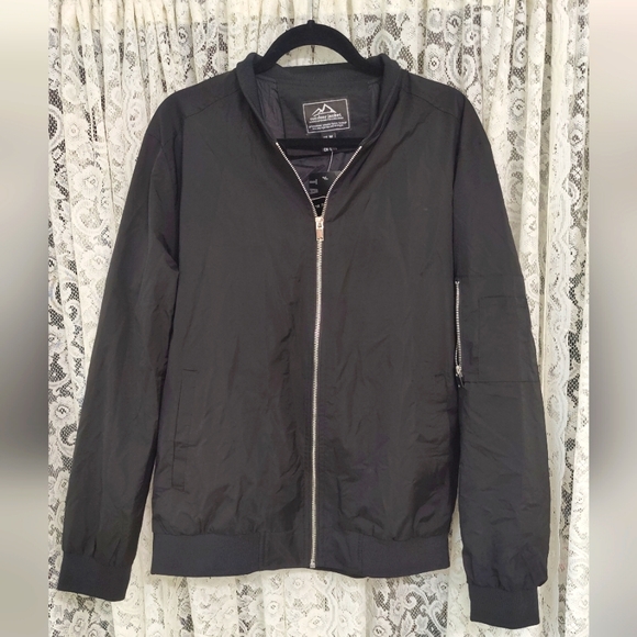 Tacvasen Other - NWT Tacvasen Men's lightweight bomber Outdoor Jacket Black Size Medium